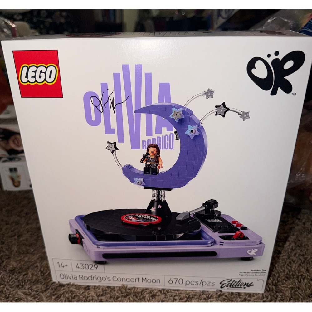 Lego-Editions Oliva Rodrigo's Concert Moon Building Set (NWT) 43029